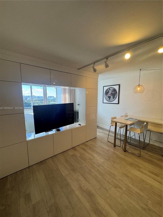 En Venta: $119,000 (0 camas, 1 baños, 420 Pies cuadrados)
