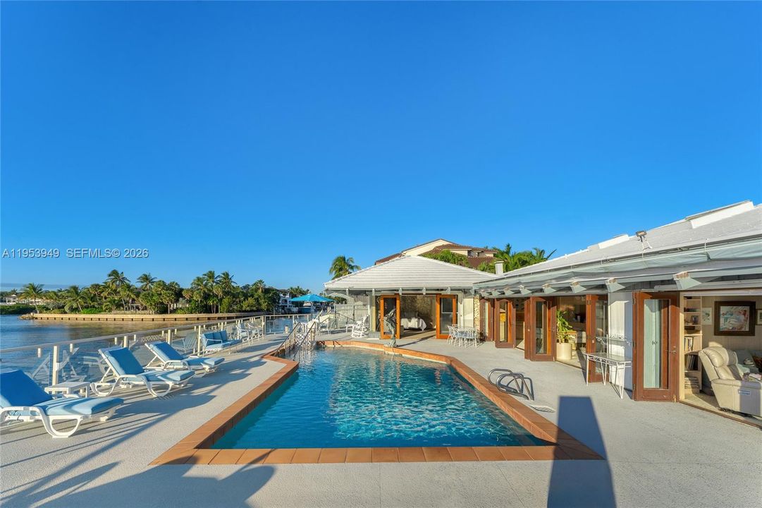En Venta: $19,800,000 (5 camas, 5 baños, 3968 Pies cuadrados)