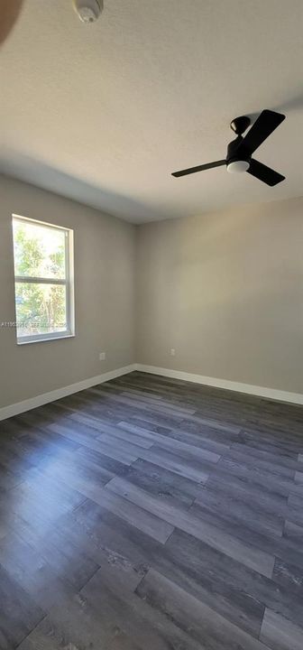 For Sale: $370,000 (3 beds, 2 baths, 1810 Square Feet)