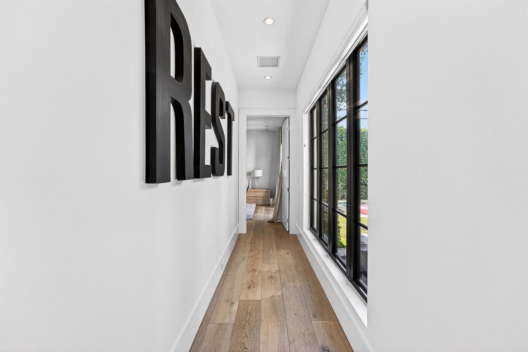 036-3218SouthOliveAvenue-WestPalmBeach-F