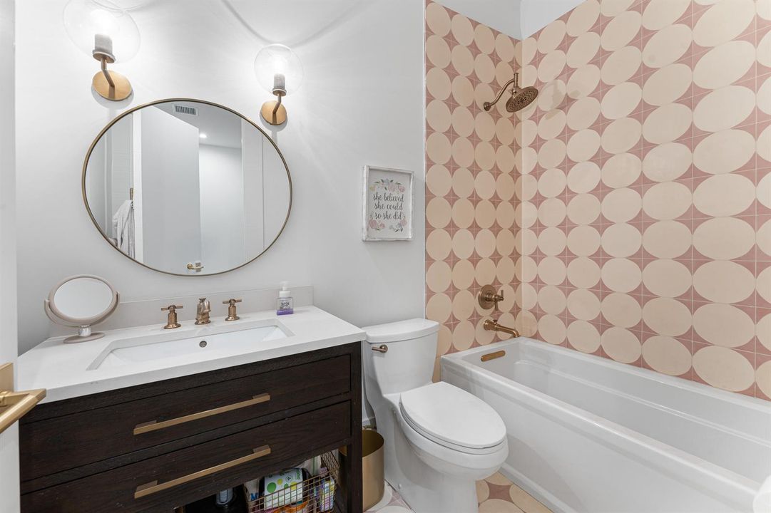 061-3218SouthOliveAvenue-WestPalmBeach-F