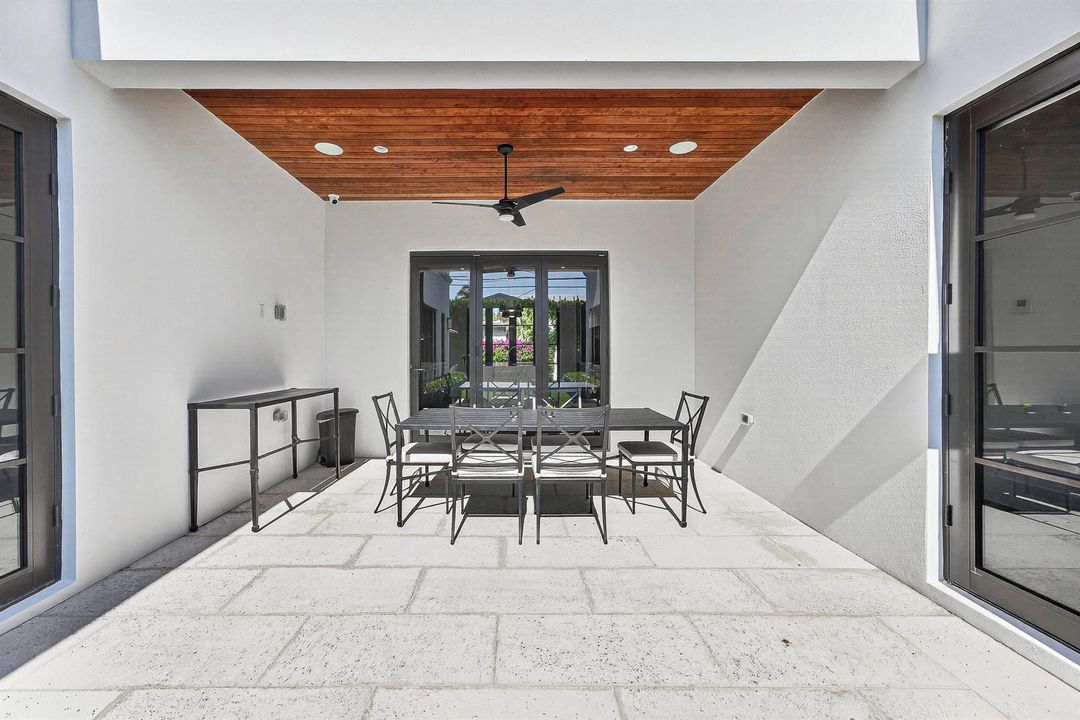 049-3218SouthOliveAvenue-WestPalmBeach-F