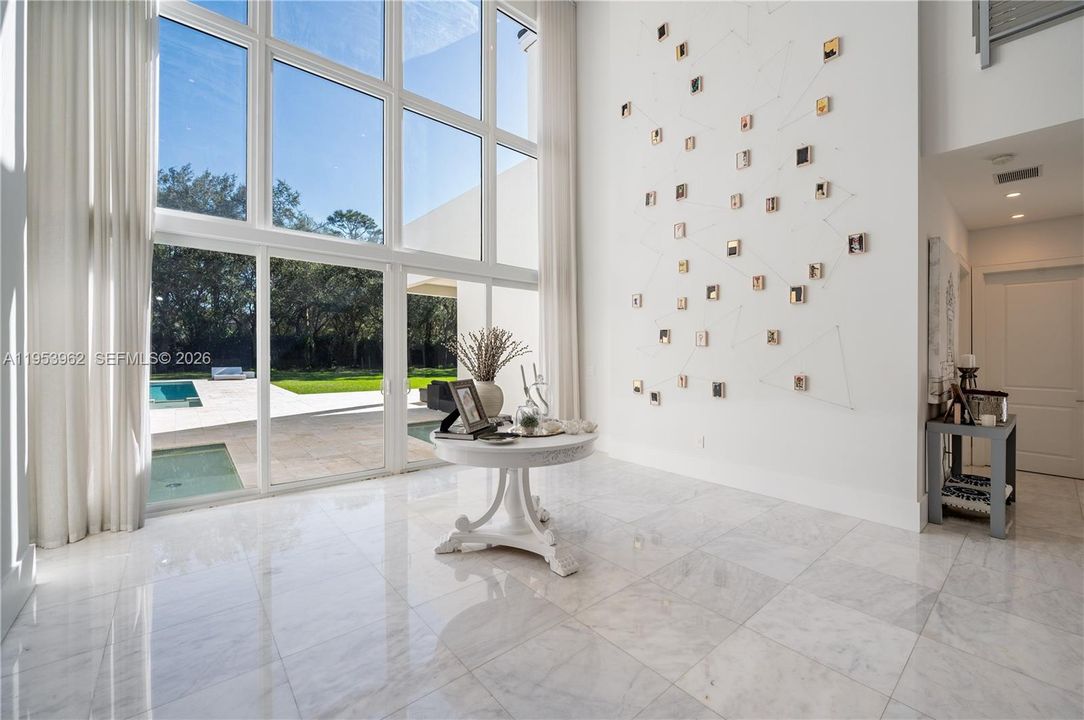 For Rent: $38,000 (6 beds, 6 baths, 5679 Square Feet)