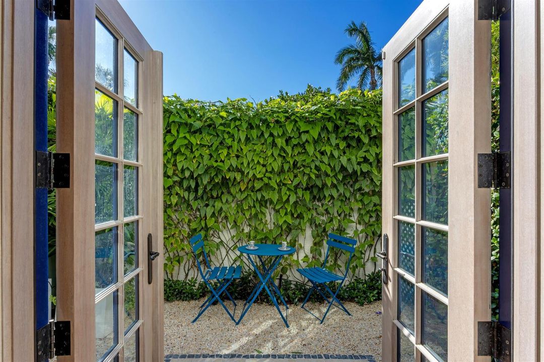 DOORWAY_TO_GREENSPACE_EB