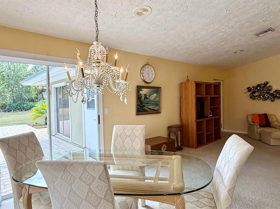 kitchen/dine