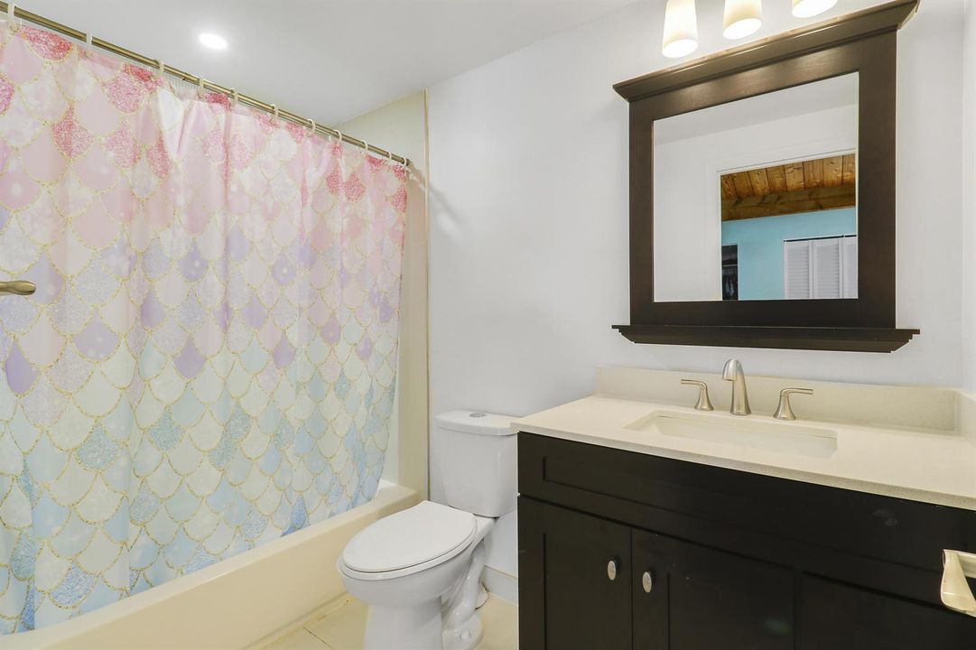 guest suite bath