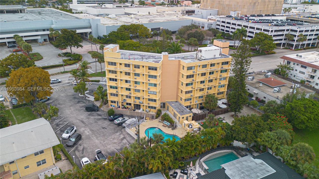 For Sale: $189,900 (2 beds, 1 baths, 650 Square Feet)