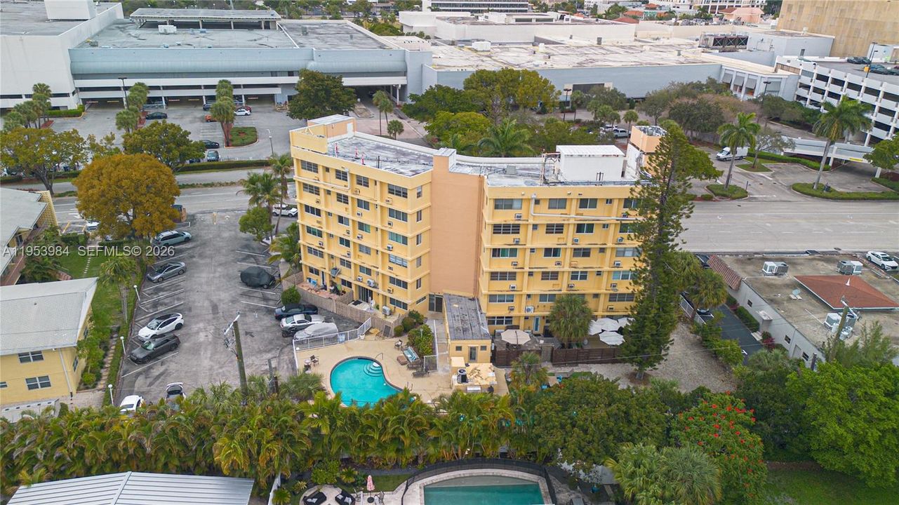 For Sale: $189,900 (2 beds, 1 baths, 650 Square Feet)
