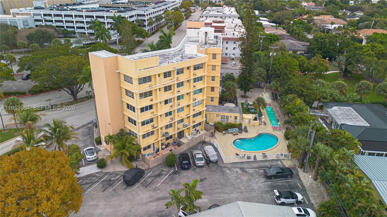 For Sale: $189,900 (2 beds, 1 baths, 650 Square Feet)