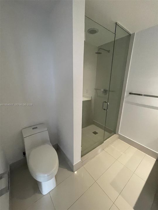 For Sale: $475,000 (1 beds, 1 baths, 593 Square Feet)