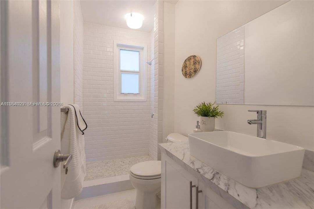 For Sale: $880,000 (0 beds, 0 baths, 2331 Square Feet)