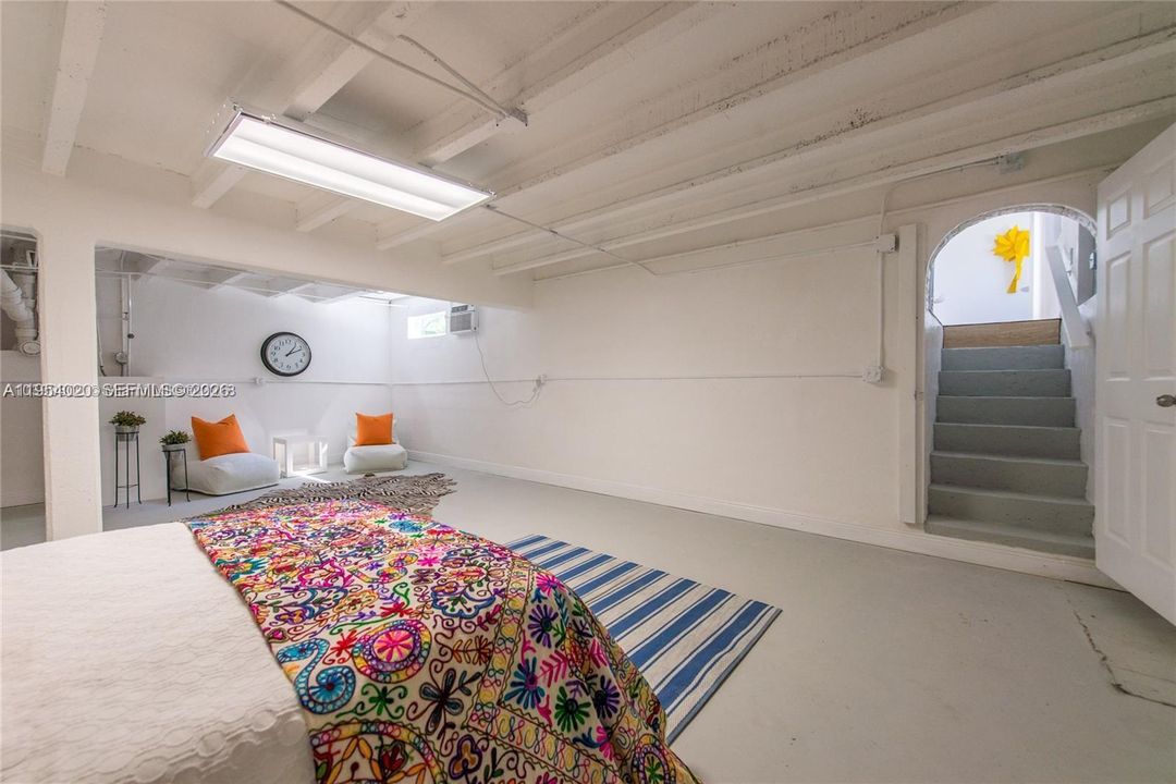 For Sale: $880,000 (0 beds, 0 baths, 2331 Square Feet)