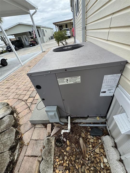 Carrier AC