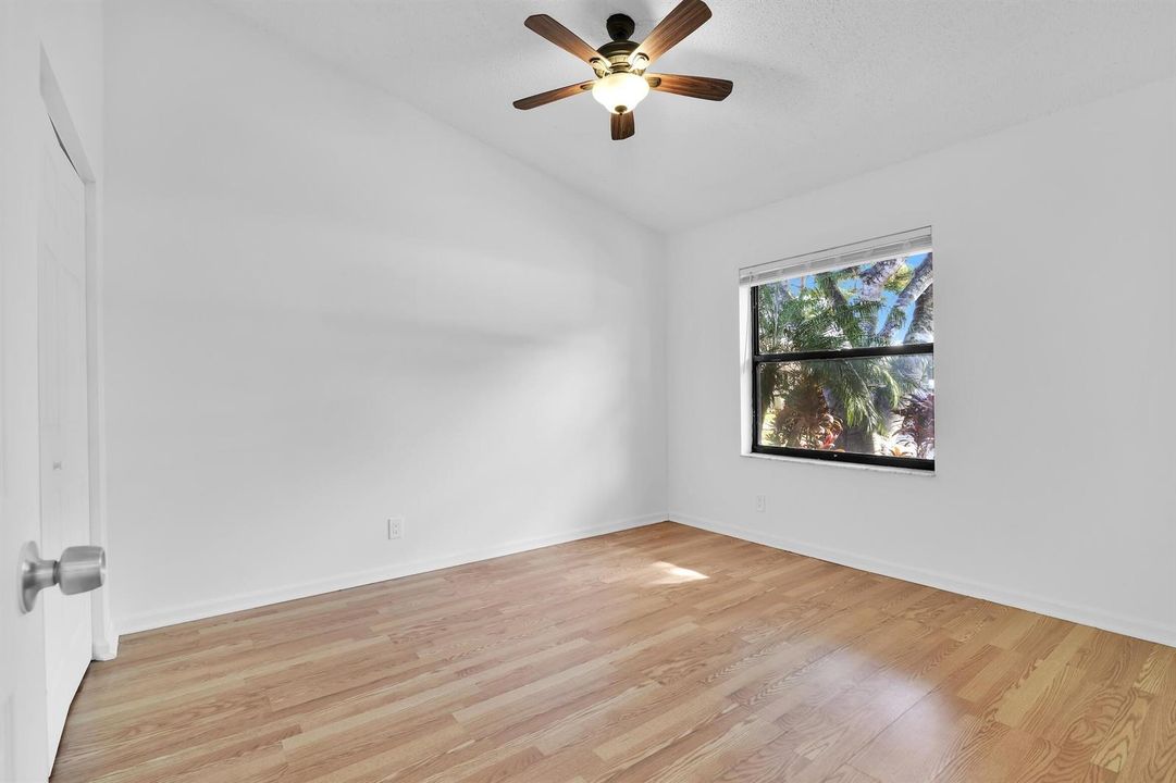 Interior bedroom #2