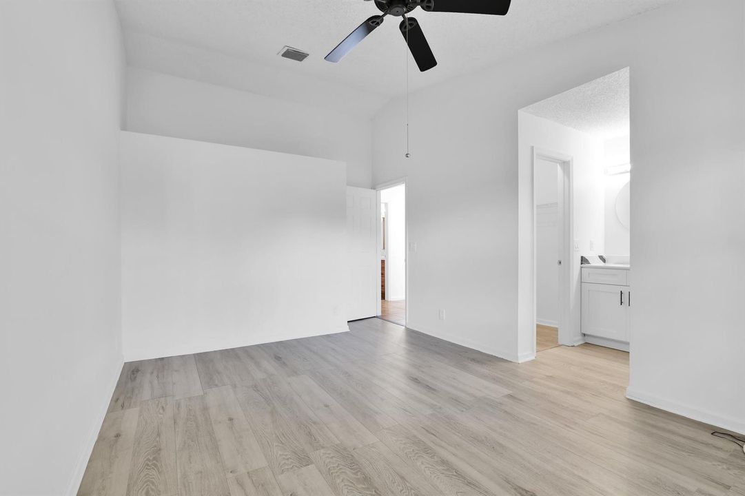 Interior master bedroom