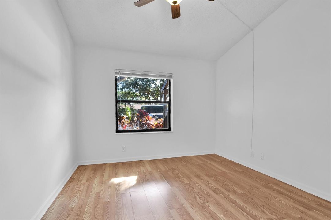Interior bedroom #2