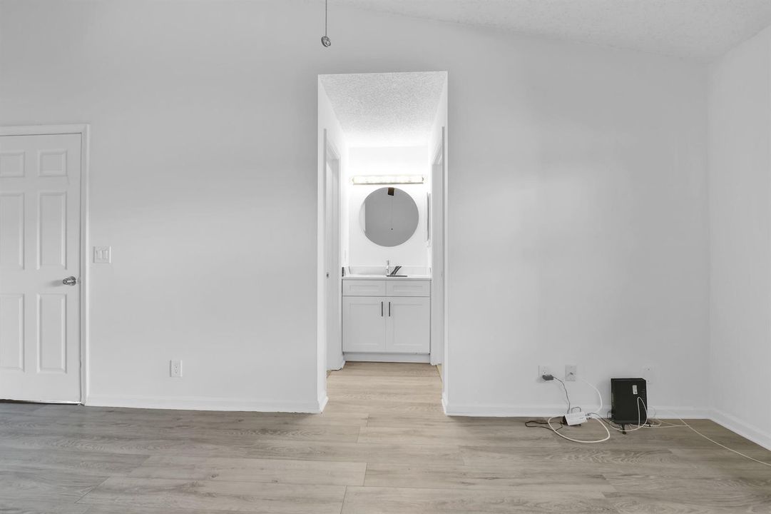 Interior master bedroom