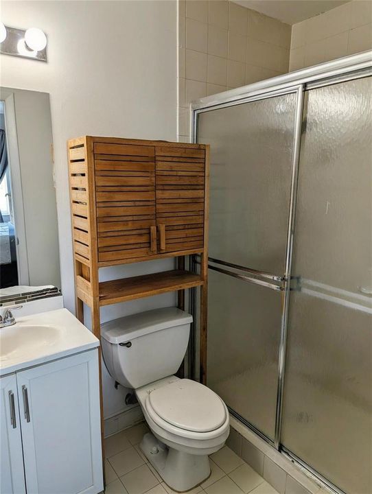 Main master room bathroom