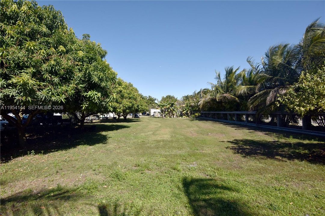 En Venta: $2,995,000 (3 camas, 3 baños, 1905 Pies cuadrados)