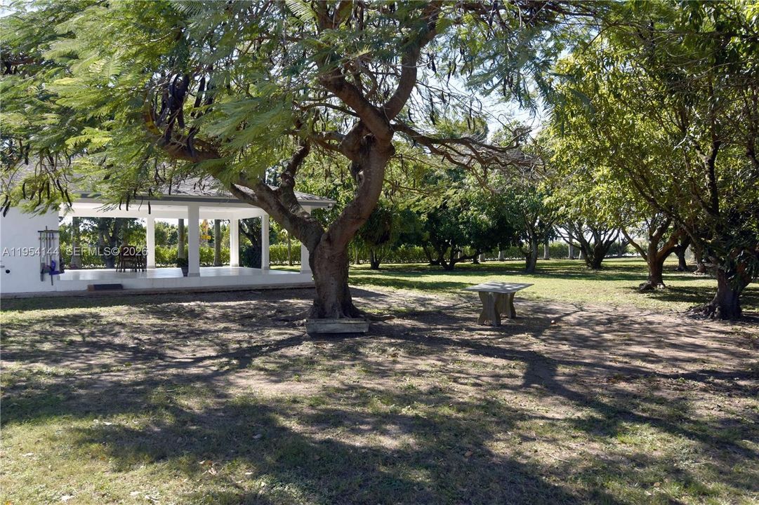 En Venta: $2,995,000 (3 camas, 3 baños, 1905 Pies cuadrados)