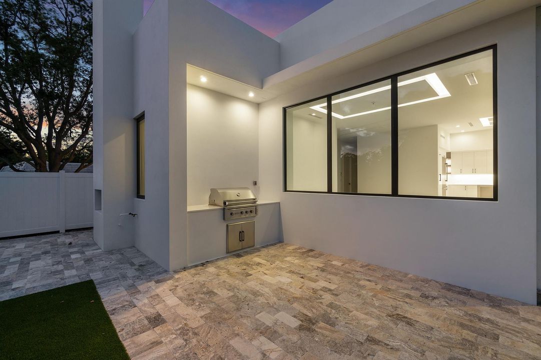 Summer Kitchen