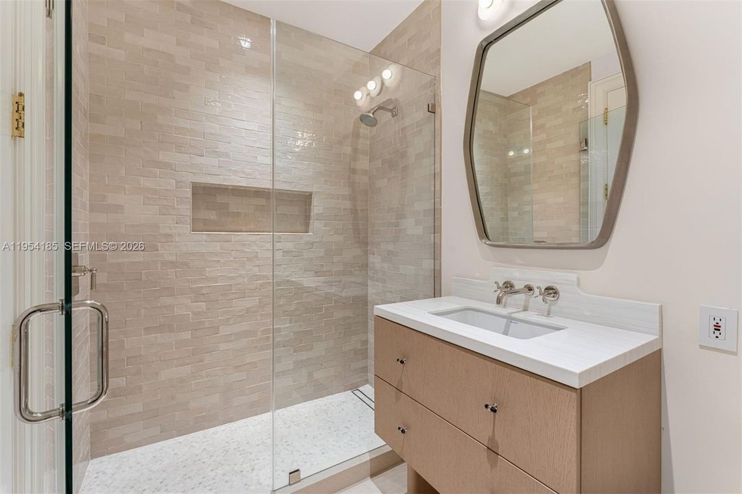 For Sale: $18,900,000 (5 beds, 5 baths, 8435 Square Feet)