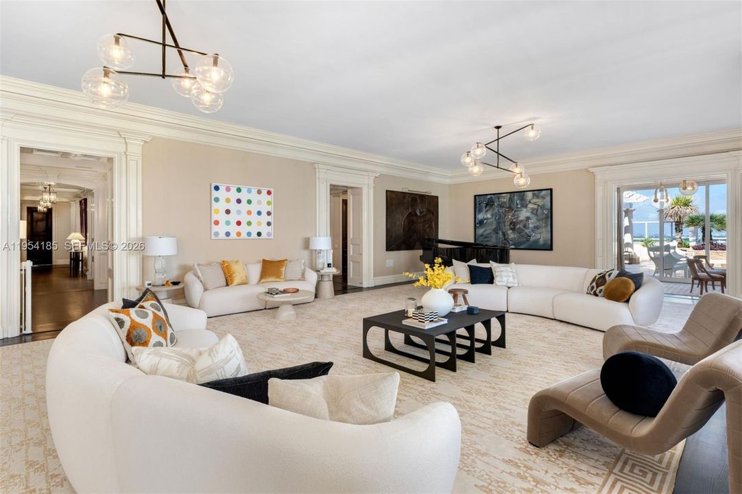 For Sale: $18,900,000 (5 beds, 5 baths, 8435 Square Feet)