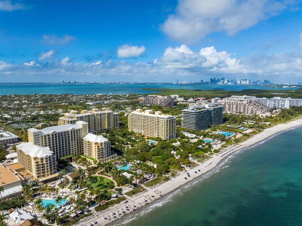For Sale: $18,900,000 (5 beds, 5 baths, 8435 Square Feet)