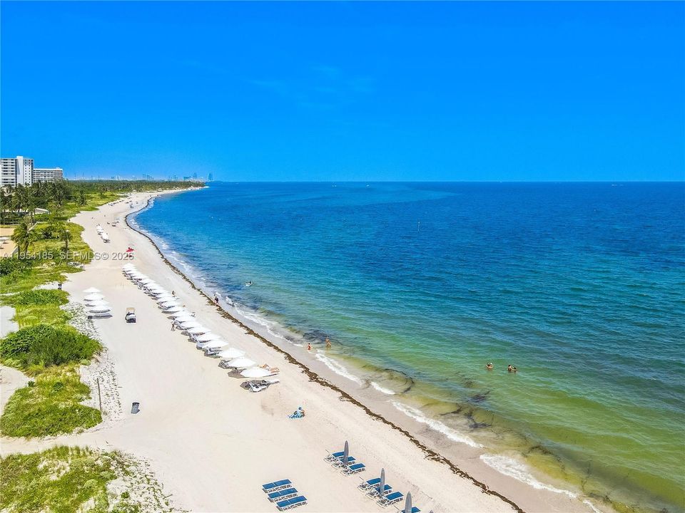 For Sale: $18,900,000 (5 beds, 5 baths, 8435 Square Feet)
