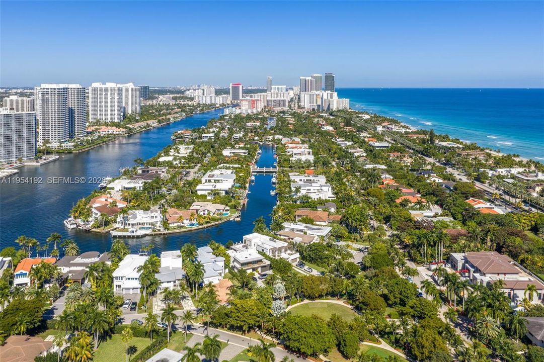 Activo con contrato: $11,750,000 (6 camas, 6 baños, 5363 Pies cuadrados)