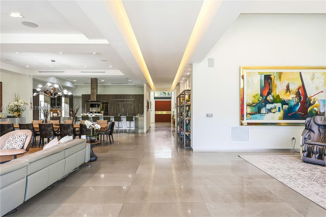 Activo con contrato: $11,750,000 (6 camas, 6 baños, 5363 Pies cuadrados)