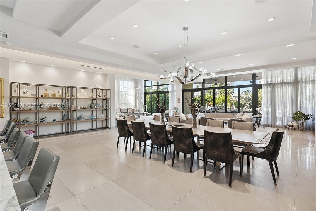 Activo con contrato: $11,750,000 (6 camas, 6 baños, 5363 Pies cuadrados)