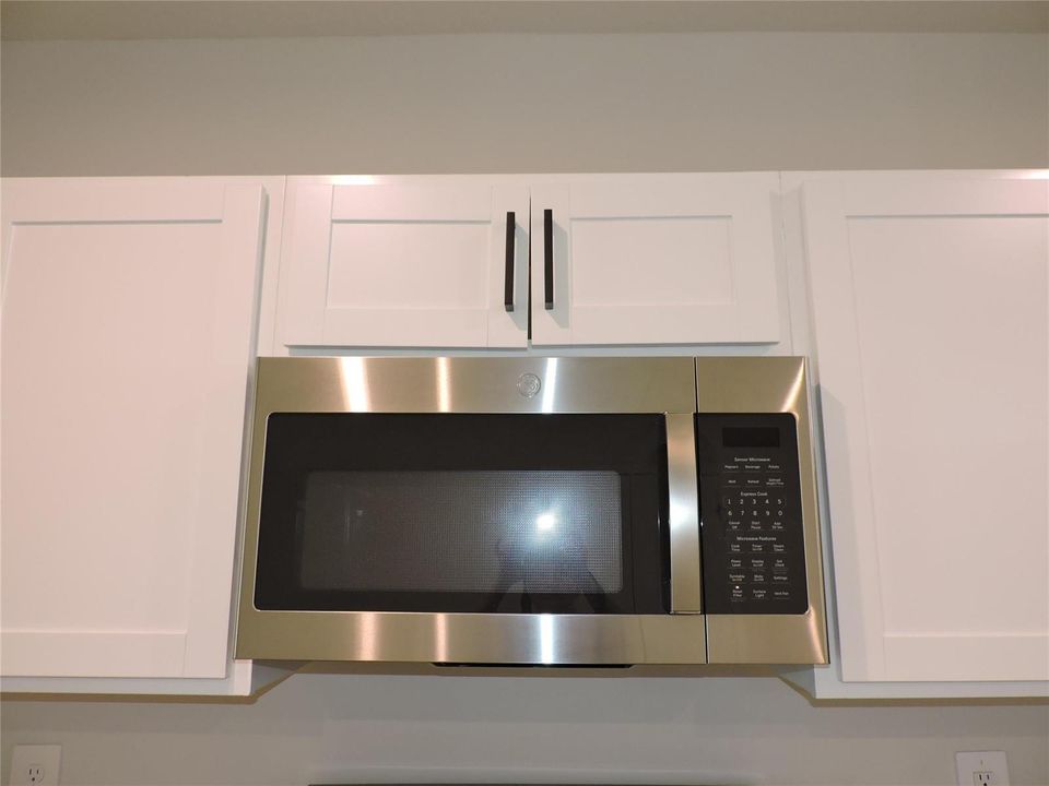 STAINLESS STEEL MICROWAVE