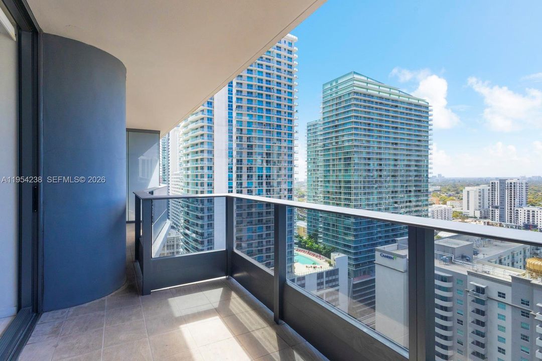 En Venta: $825,000 (1 camas, 1 baños, 826 Pies cuadrados)