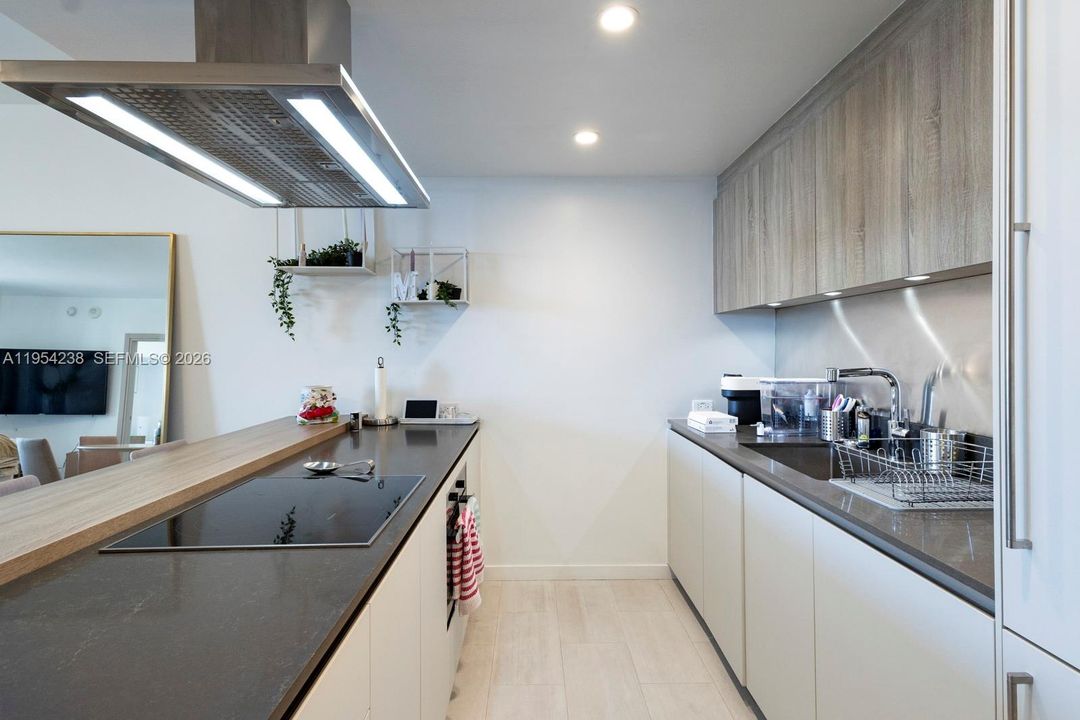 En Venta: $825,000 (1 camas, 1 baños, 826 Pies cuadrados)