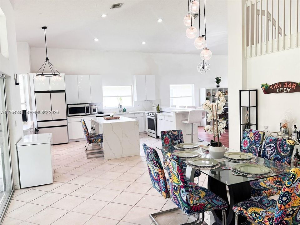For Sale: $770,000 (5 beds, 3 baths, 2608 Square Feet)