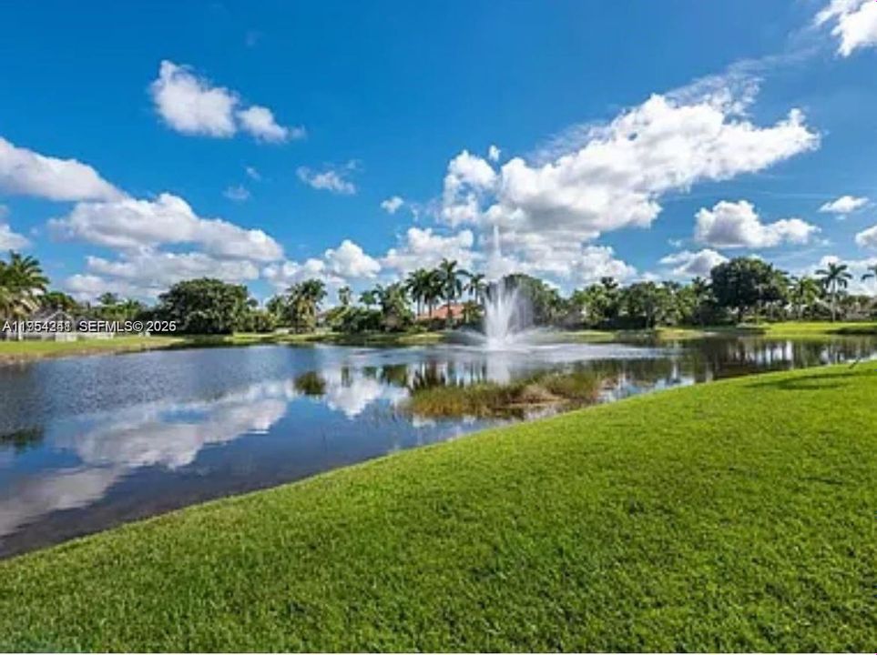 For Sale: $770,000 (5 beds, 3 baths, 2608 Square Feet)