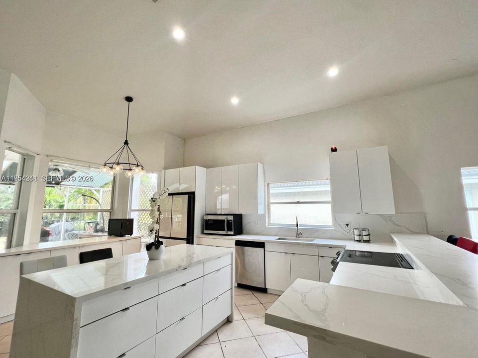 For Sale: $770,000 (5 beds, 3 baths, 2608 Square Feet)