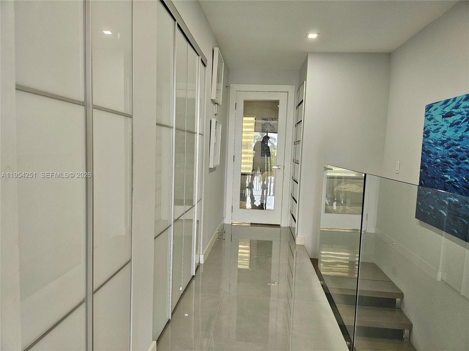 Recientemente alquilado: $5,500 (2 camas, 2 baños, 1330 Pies cuadrados)