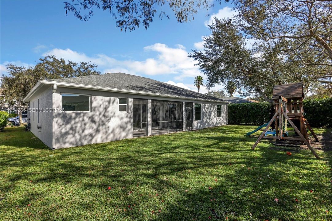 Vendido Recientemente: $675,000 (4 camas, 2 baños, 0 Pies cuadrados)