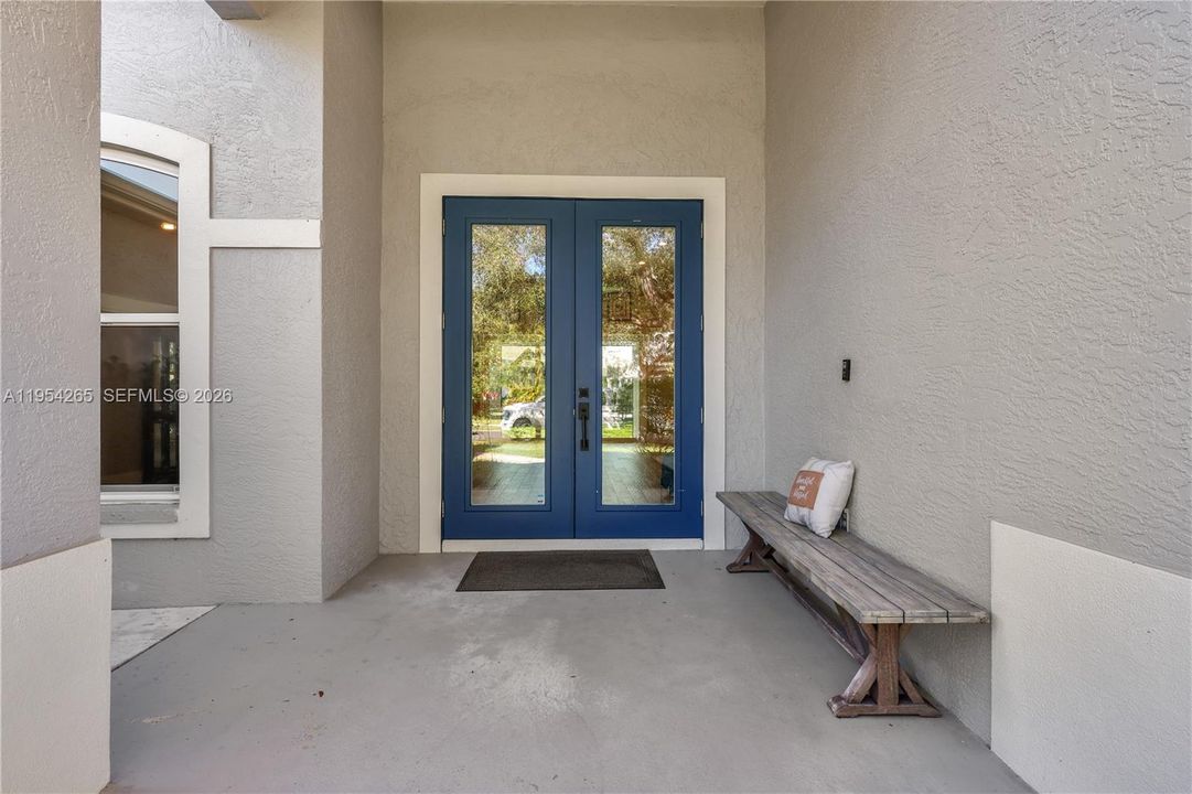 Vendido Recientemente: $675,000 (4 camas, 2 baños, 0 Pies cuadrados)