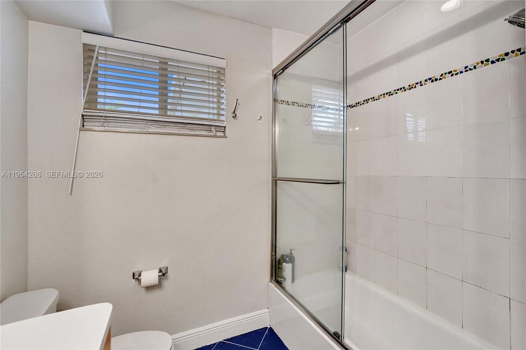 Activo con contrato: $1,450,000 (6 camas, 3 baños, 2604 Pies cuadrados)