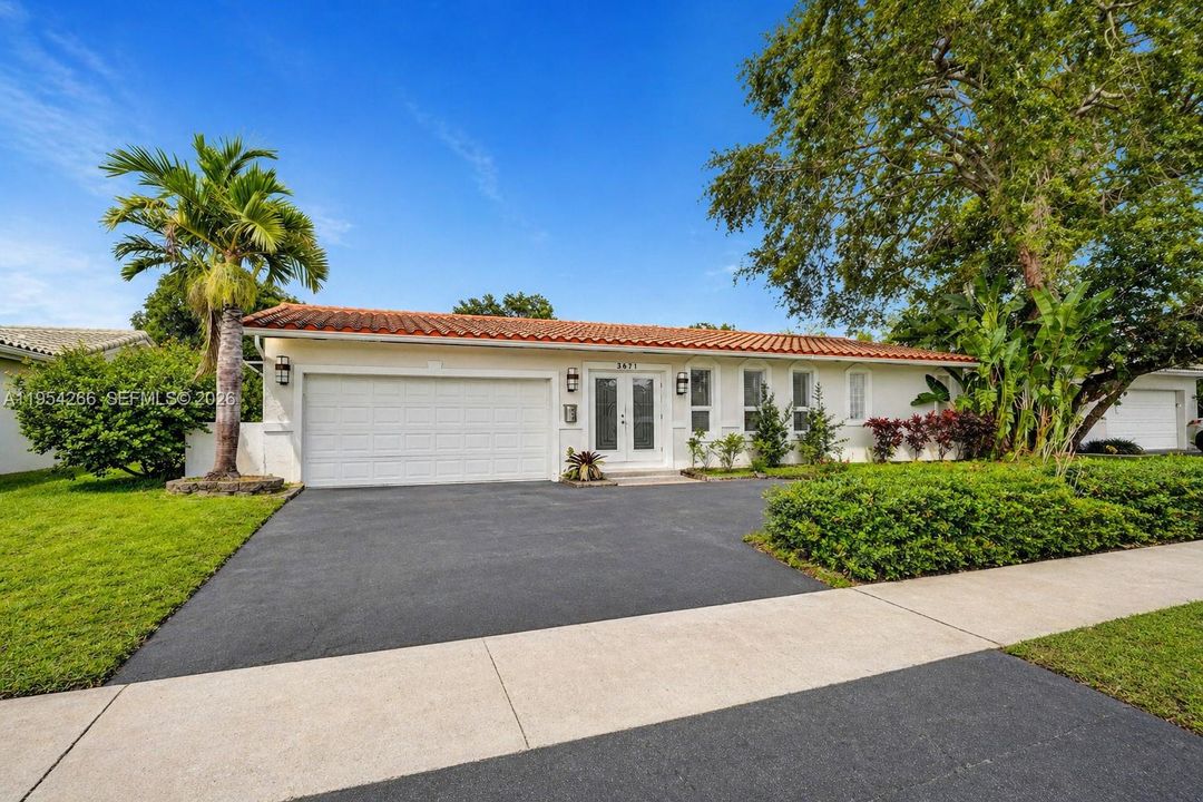 Activo con contrato: $1,450,000 (6 camas, 3 baños, 2604 Pies cuadrados)