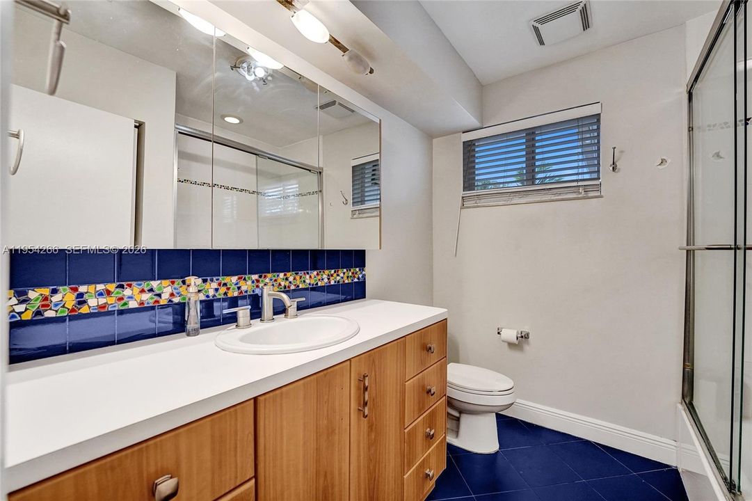 Activo con contrato: $1,450,000 (6 camas, 3 baños, 2604 Pies cuadrados)