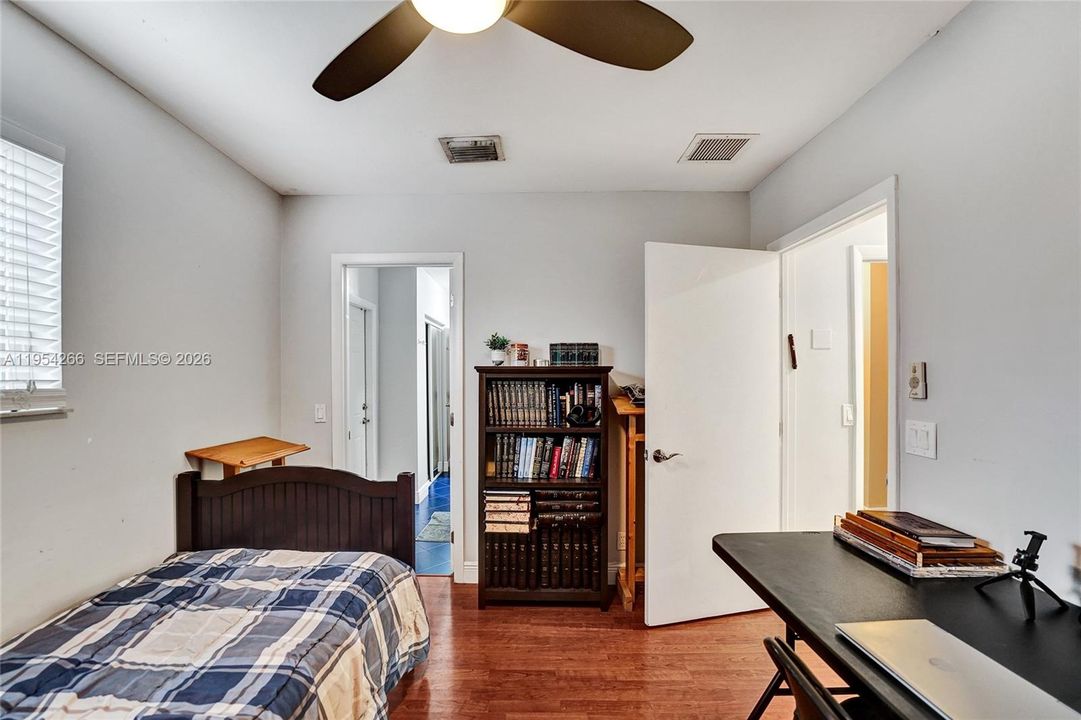 Activo con contrato: $1,450,000 (6 camas, 3 baños, 2604 Pies cuadrados)