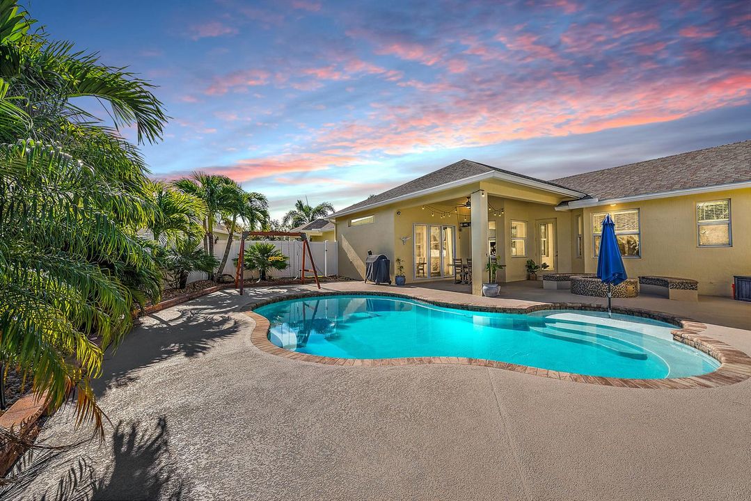 10352-SW-Westlawn-Boulevard-35