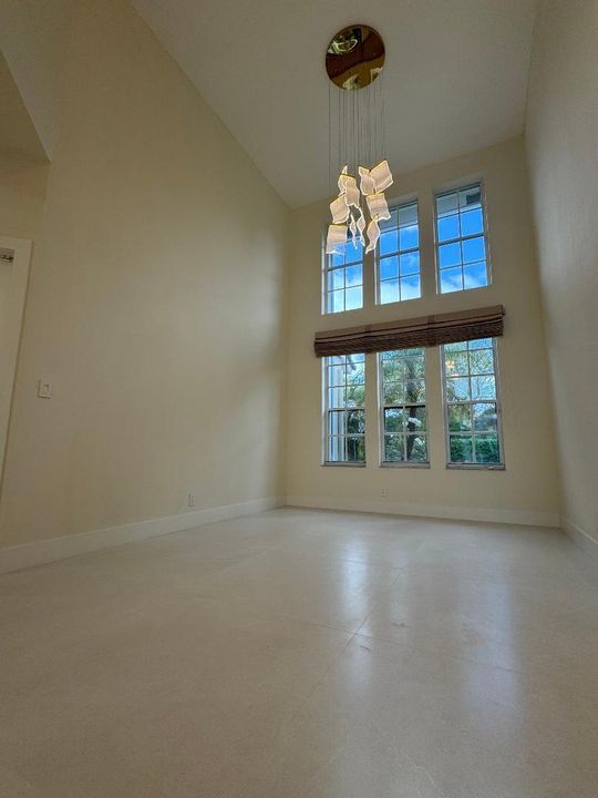 LC DINING ROOM 2
