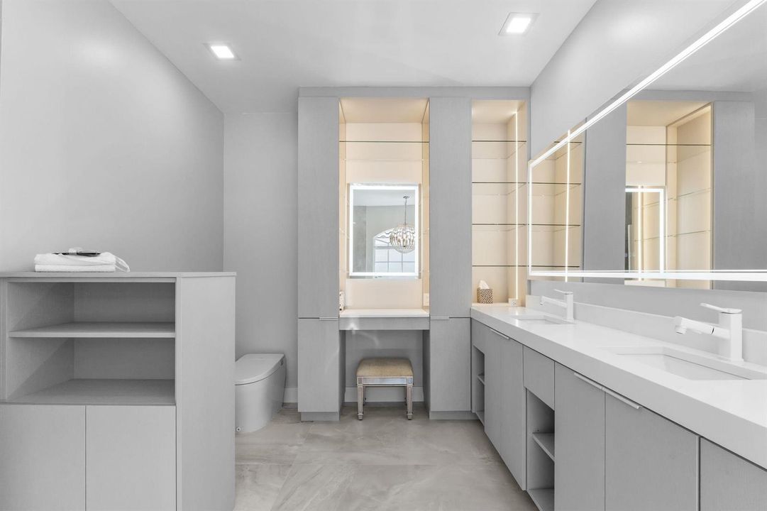 LC M BATH VANITY 1