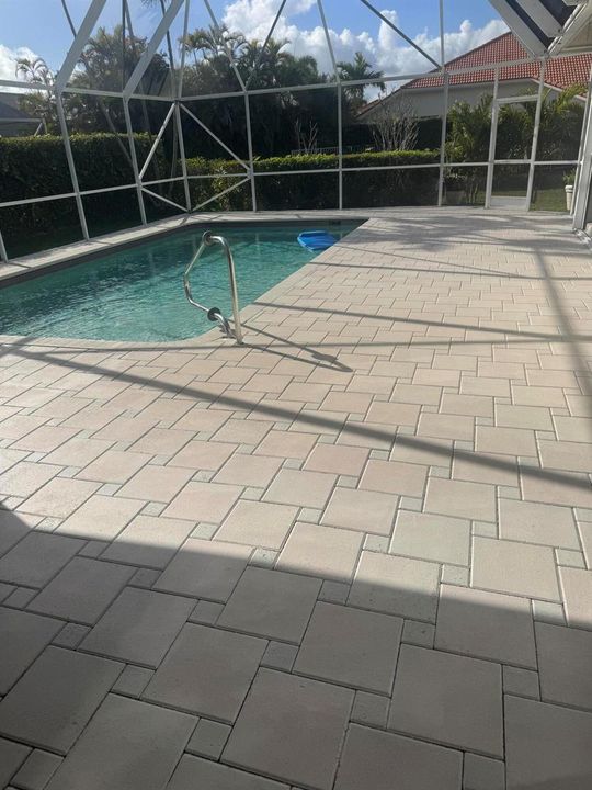 LC PAVERS