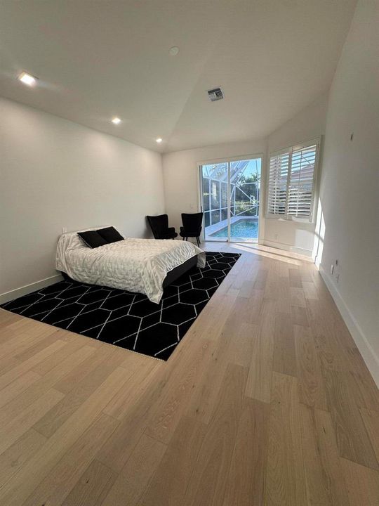 LC M BEDROOM